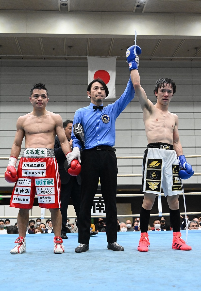 ボクシング】中川健太が元王者対決に勝つ 3度目の日本王座獲得 | BBM