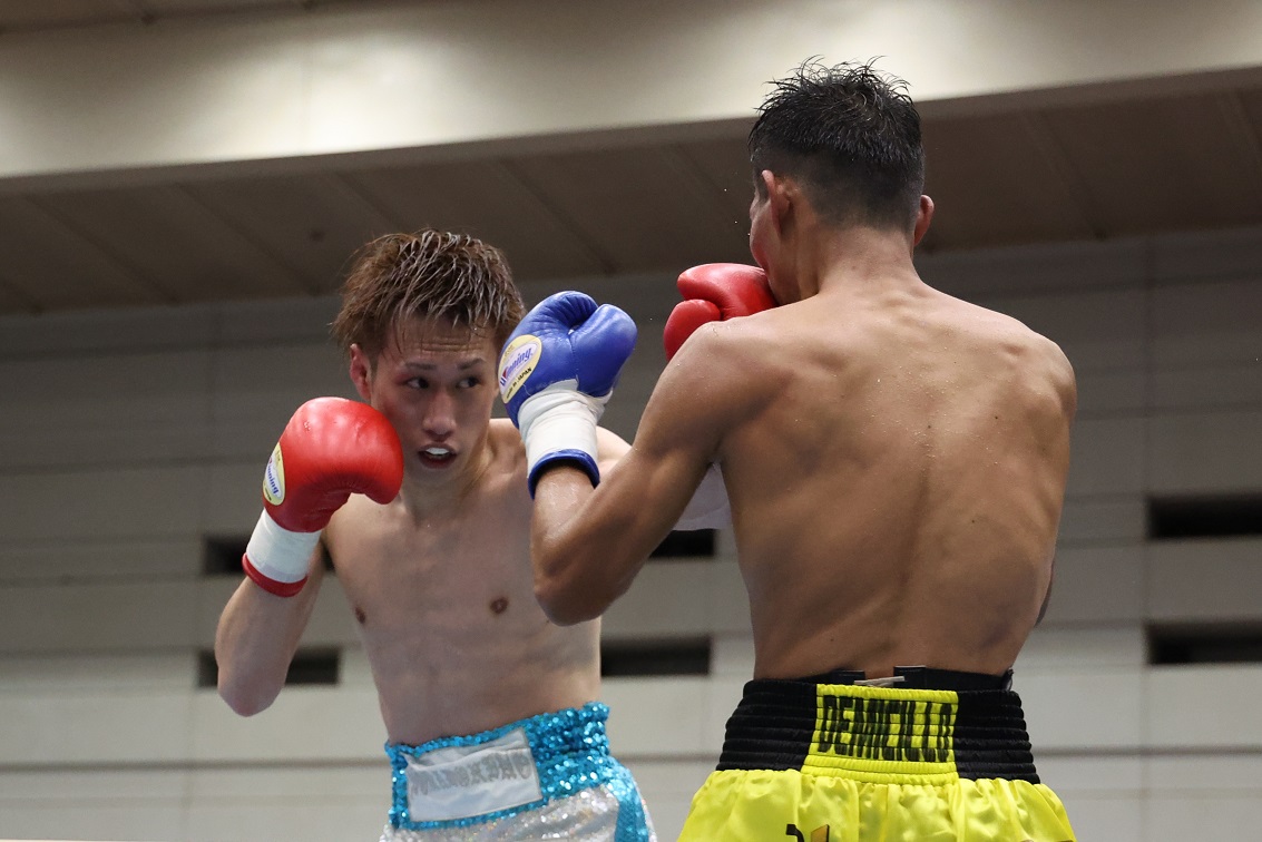 石田はスピード豊かなストレートでデメシーリョをコントロールし続けた