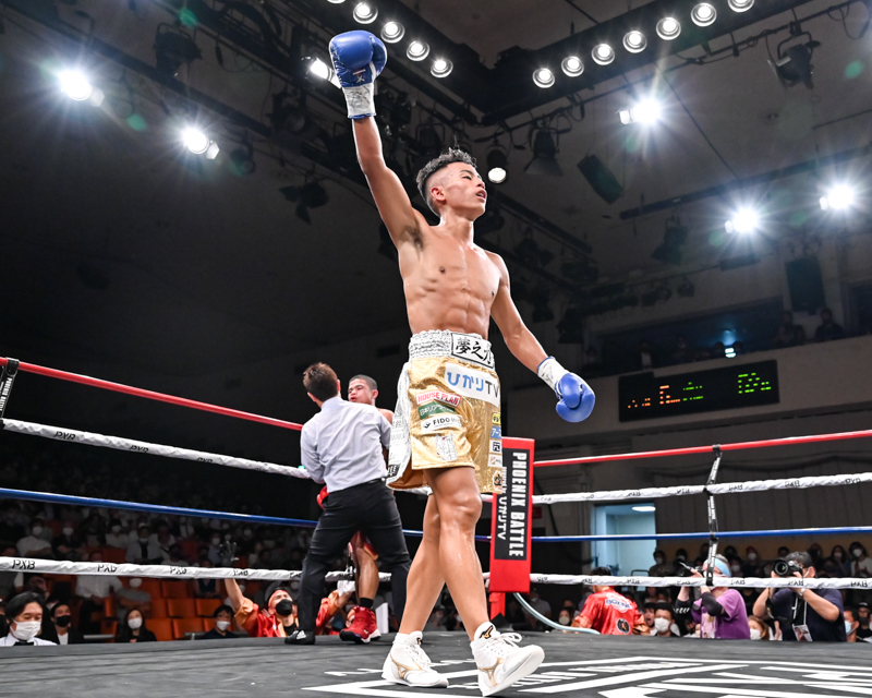ボクシング】時に荒々しく、時に丁寧に──武居由樹が5戦オールKOで