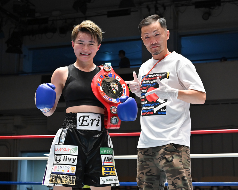 ボクシング】兄に続け！ 山中菫が豪快TKOで王座／松田恵里は