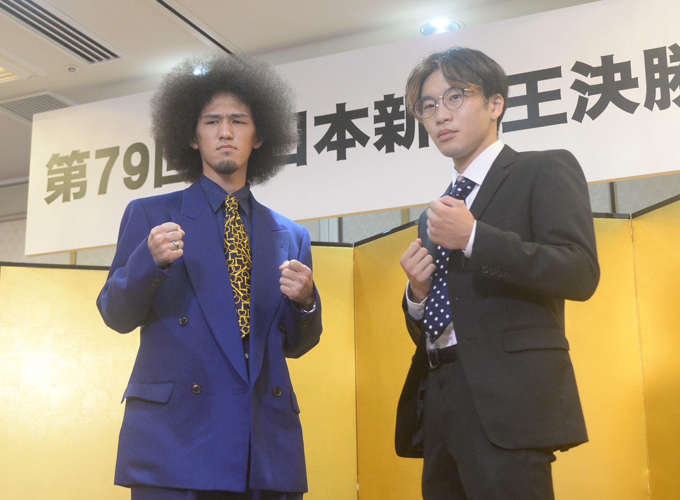 長谷川(左)と梶谷