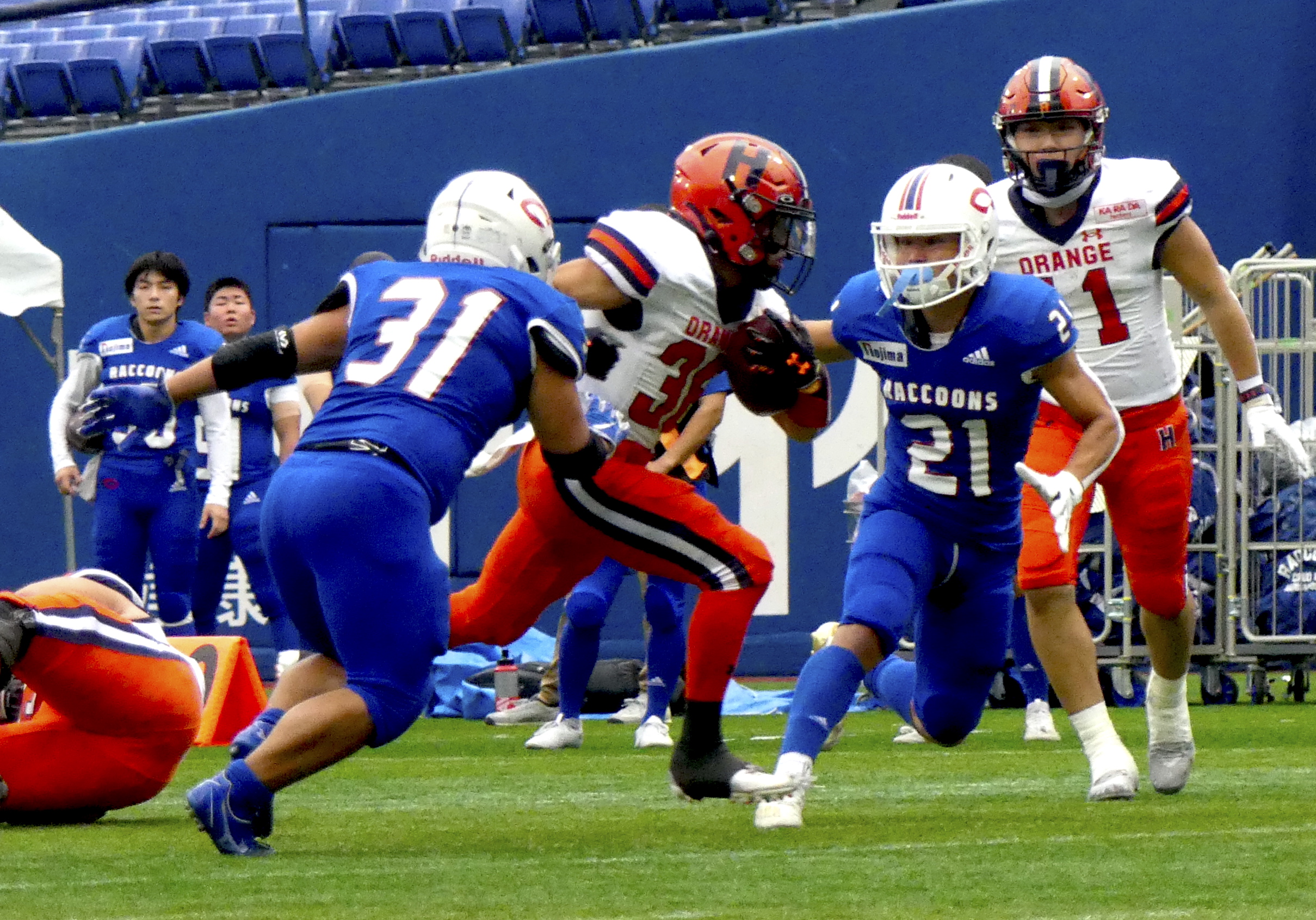 第1Q、法大はルーキーR B小松桜河がTD