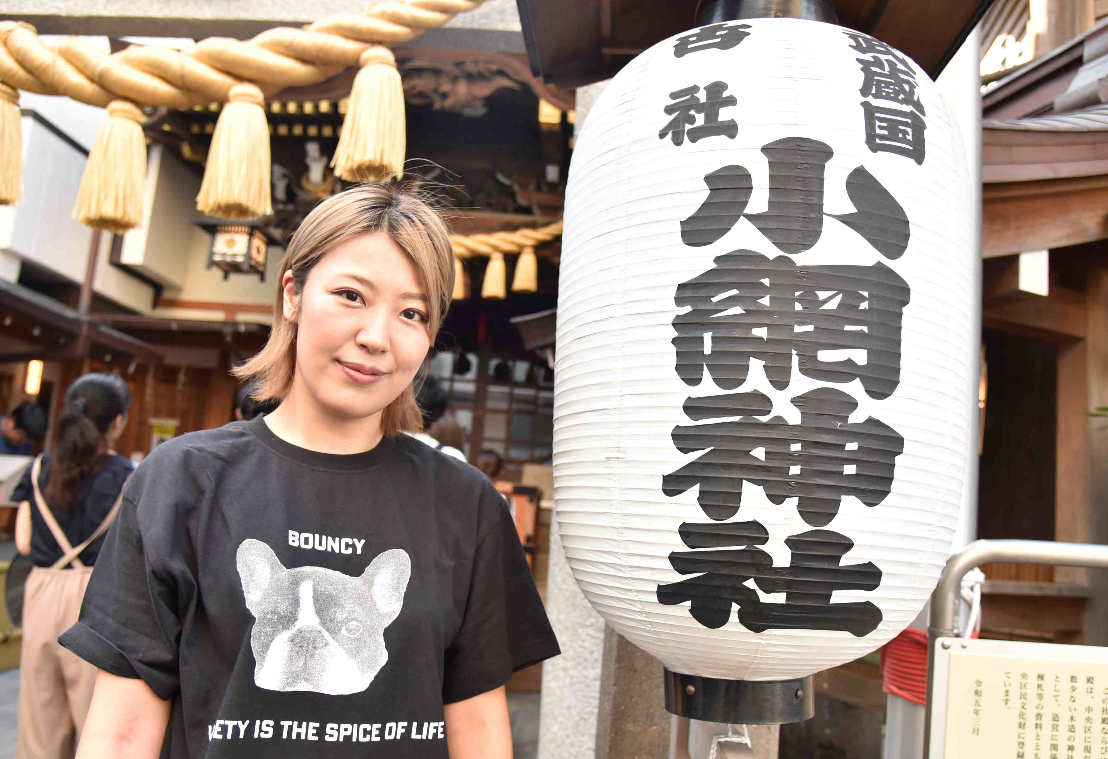 小網神社を訪れた桜井
