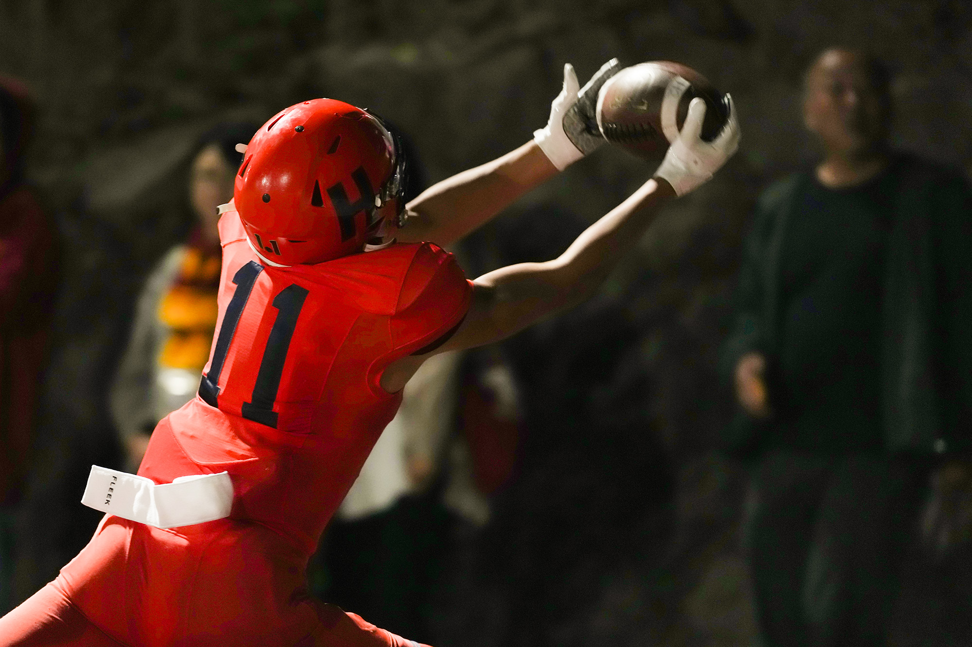 法政二WR寺嶋が第3Qに反撃の狼煙となるTDパスをナイスキャッチ=撮影：北川直樹