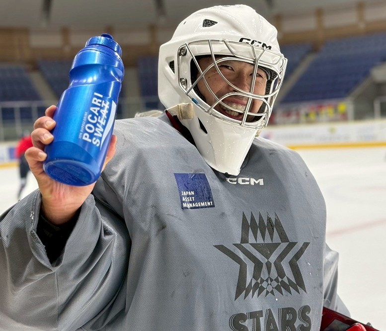 「真己は、チームのよくない流れを変えるビッグセーブがあるんです」と、ＧＫ出身の米泉光マネージャー。これからは１日も早いリーグ出場を目指す（ⒸSTARS KOBE）