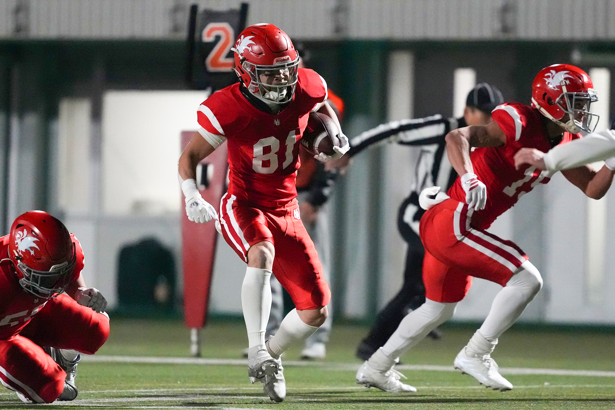 この日は青木にボールがよく集まり奮闘した=撮影：北川直樹