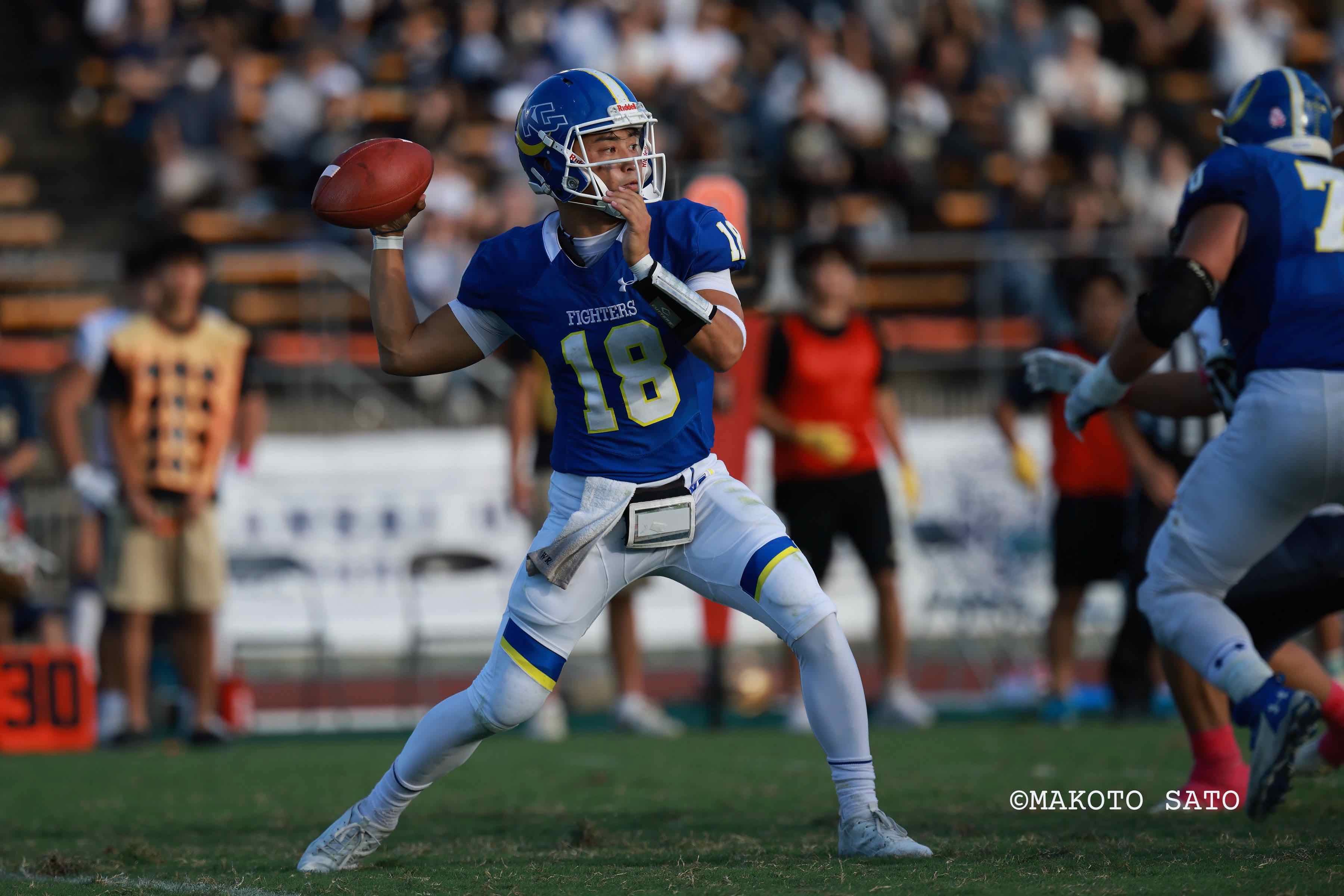 優秀攻撃選手の関西学院大学QB 星野太考  写真:佐藤誠