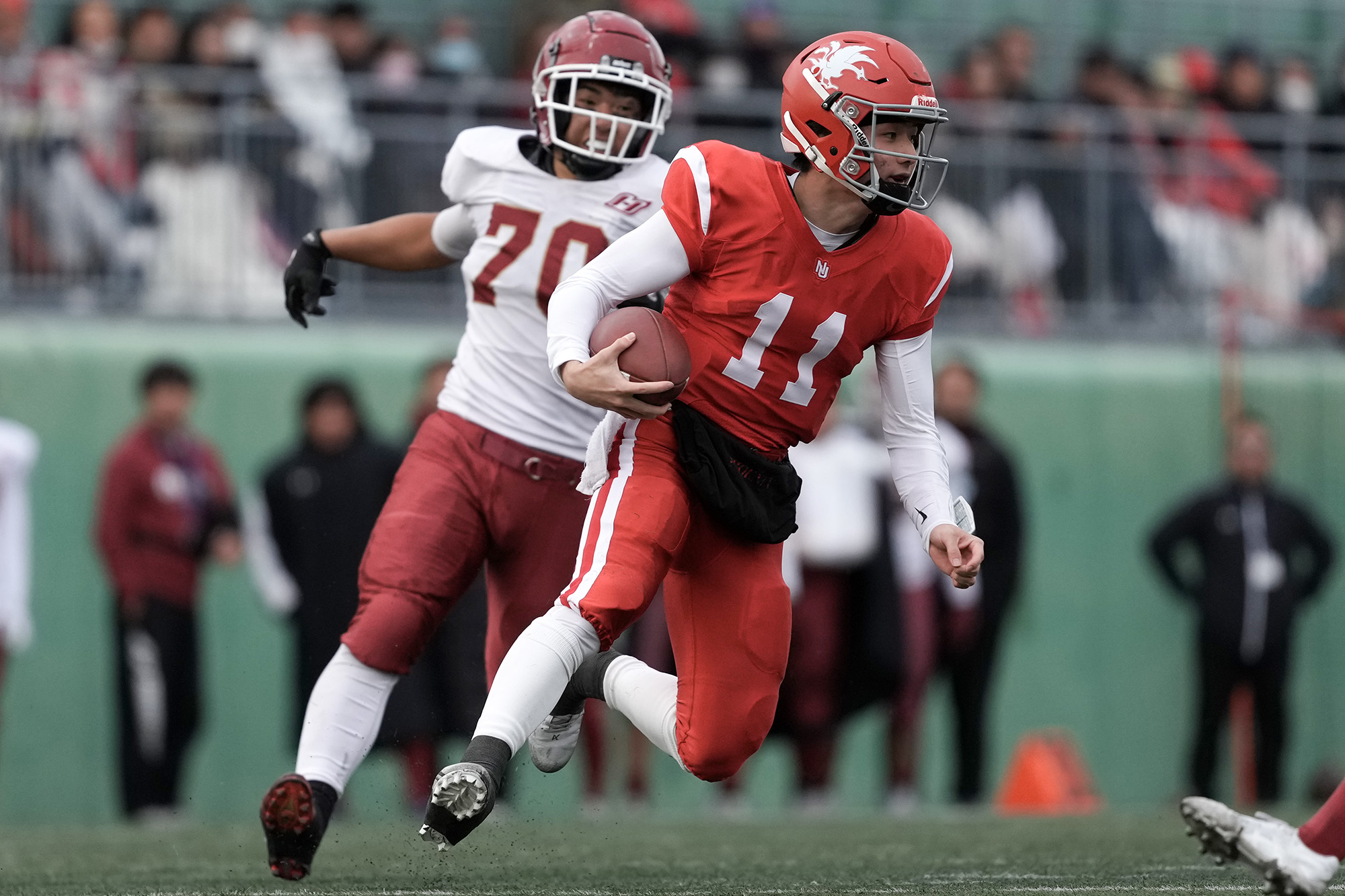 今季QBで初めての登場となった日大小林。数プレーでTDにつなげる勝負強さは圧巻=撮影：北川直樹