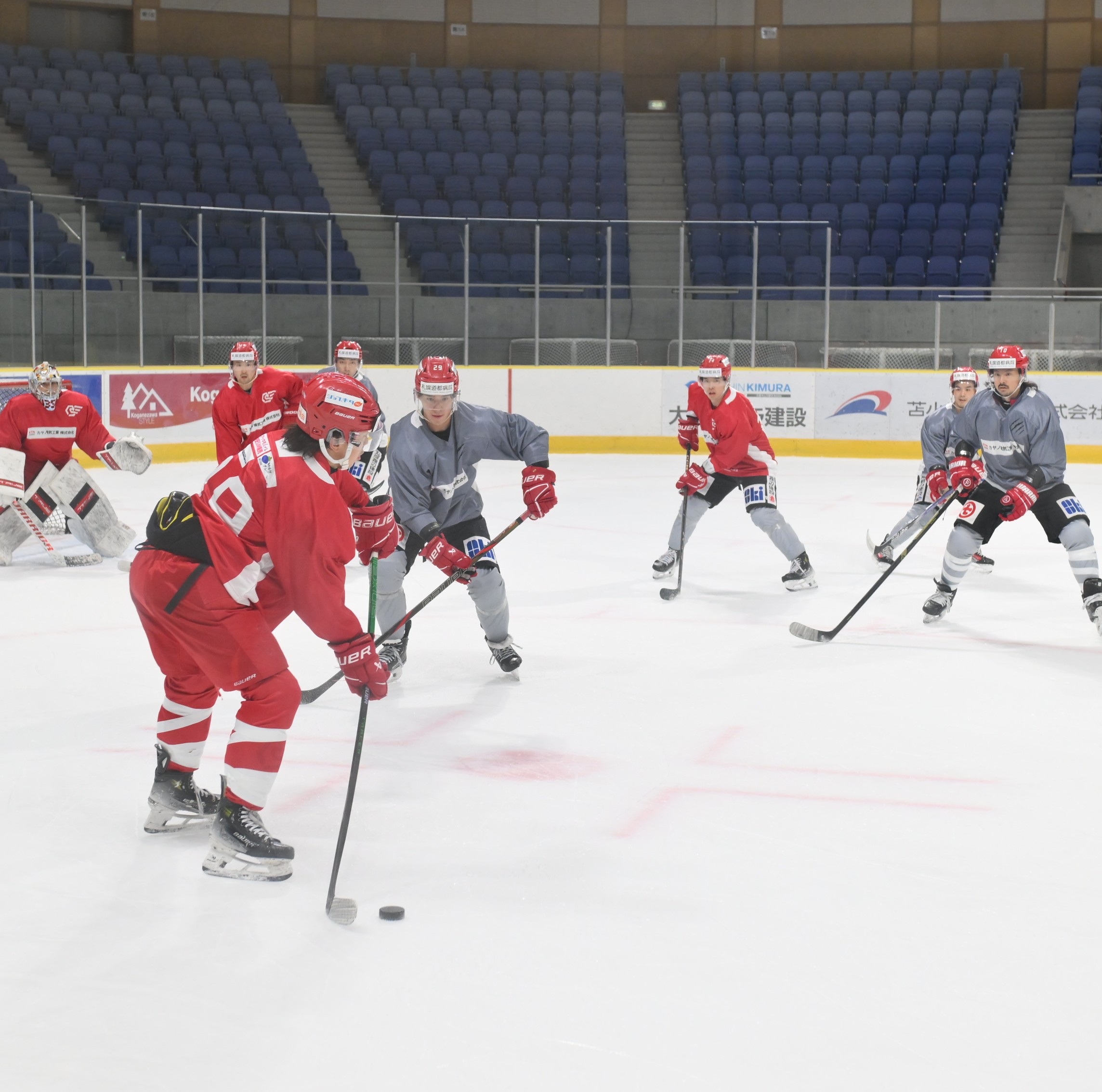 パワープレーのキーマンとして、アイスタイムも多かった。今回のプレーオフは、６試合で４ゴール５アシストの「ポイント王」に