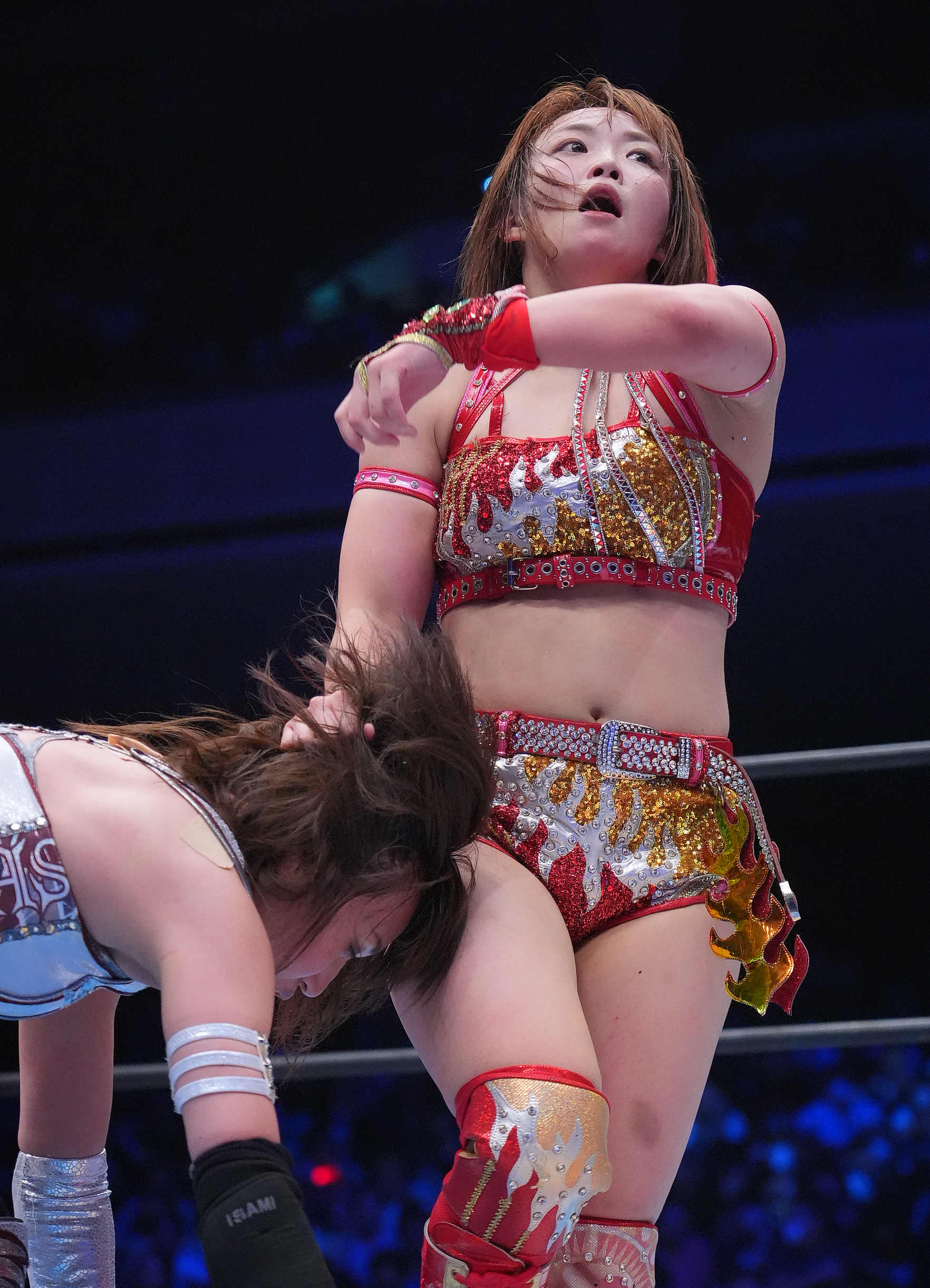 Sareeeは昨年10月、朱里に敗れてIWGP女子を失った